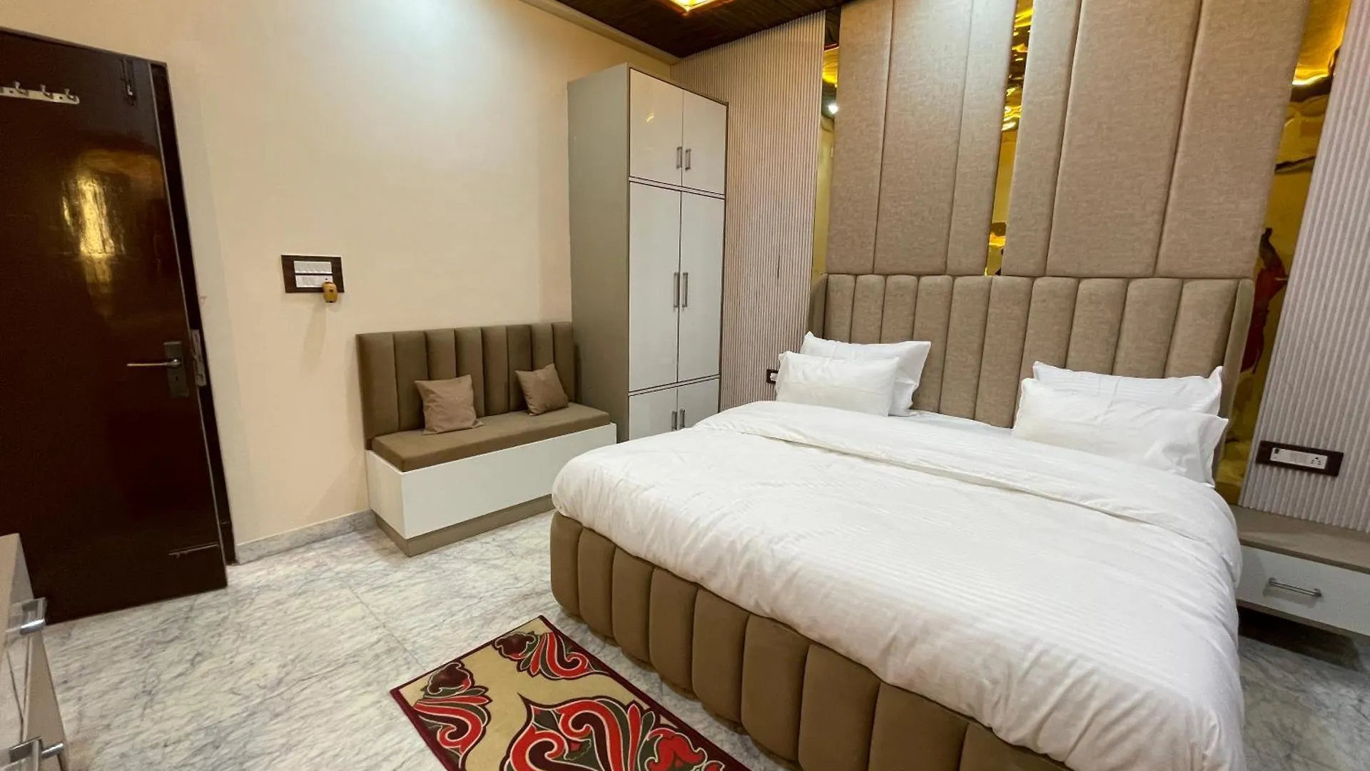 Homestay The Marigold Bliss Apartment Agra
