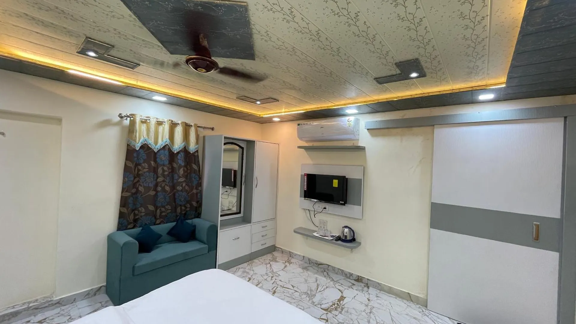 Homestay The Marigold Bliss Apartment Agra